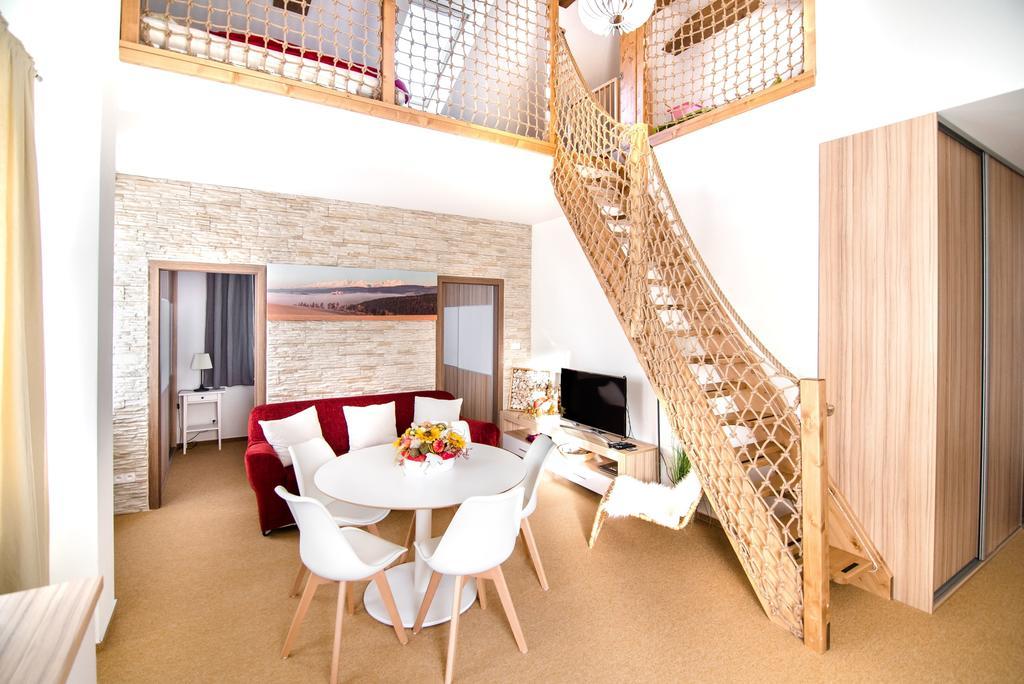 Mezonet Jelena Apartment ตาตรันสกา ลอมนีจา ภายนอก รูปภาพ